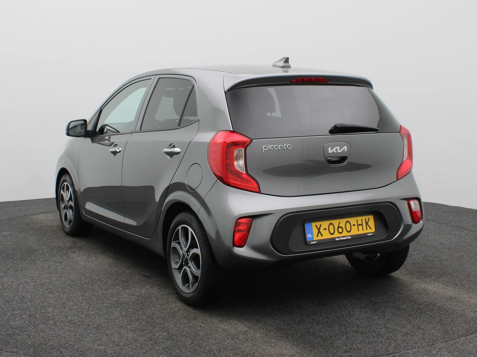 Kia Picanto met kenteken X-060-HK – autofoto 5