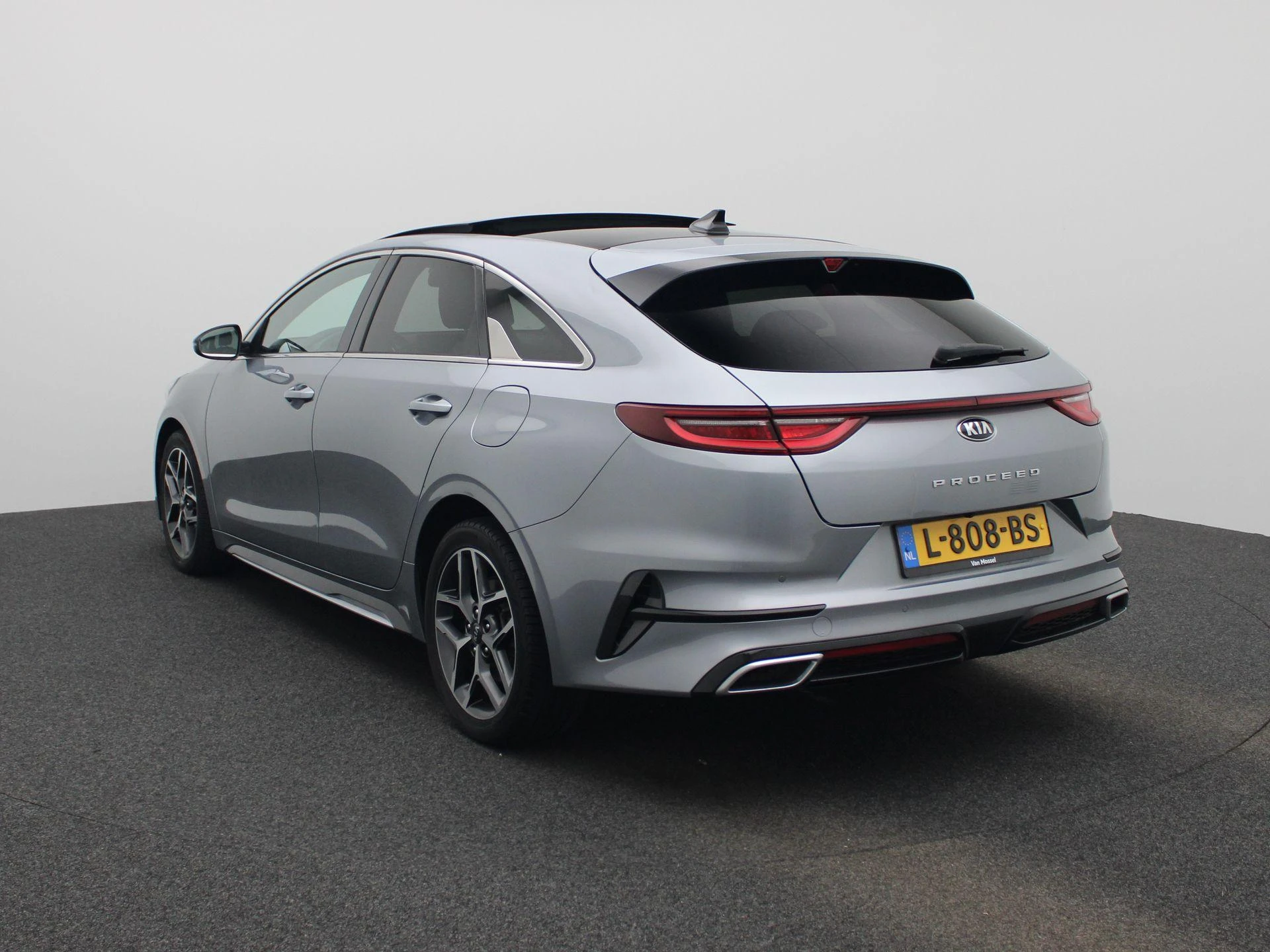 Kia ProCeed met kenteken L-808-BS – autofoto 3