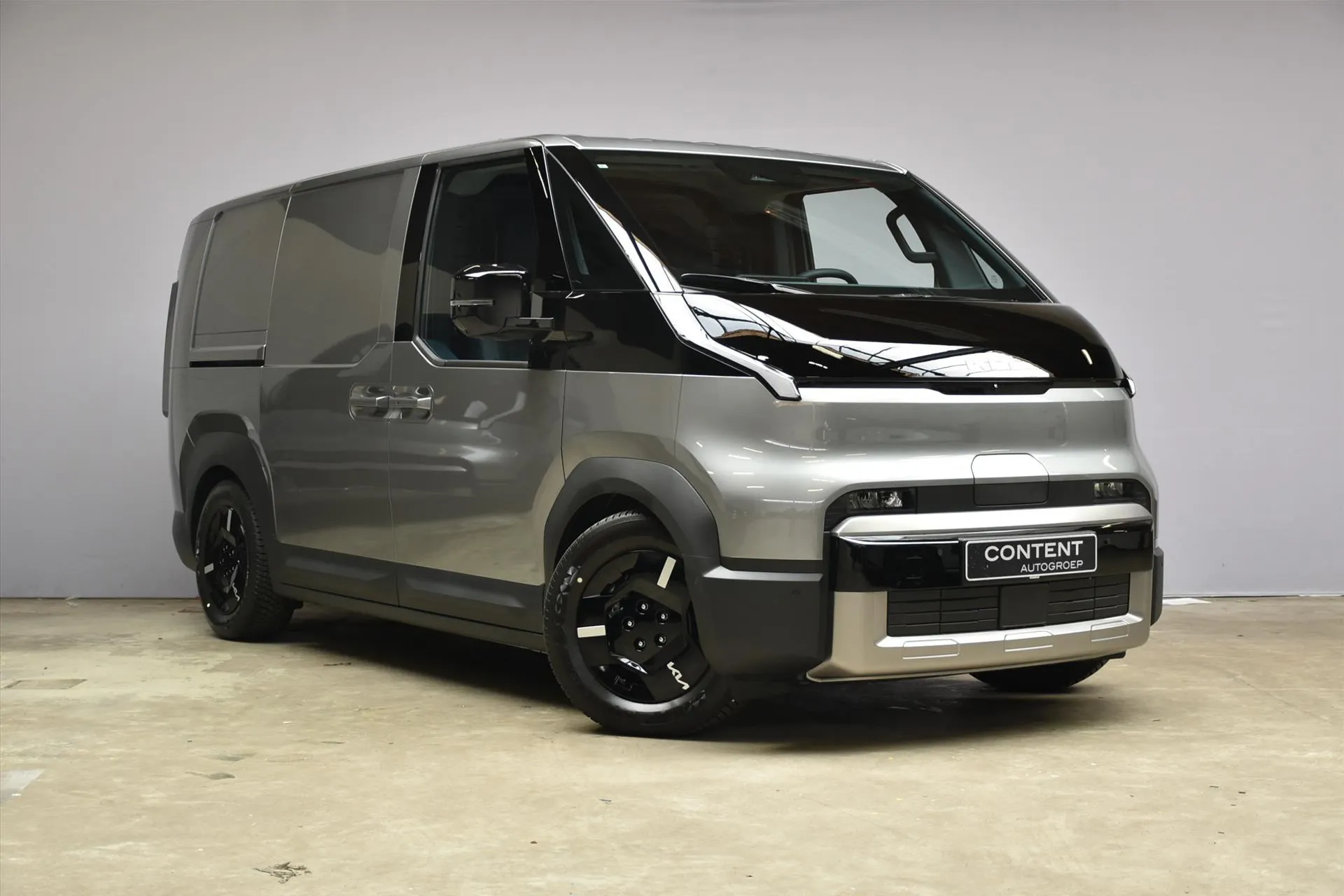 Kia PV5 met kenteken 78993 – autofoto 4