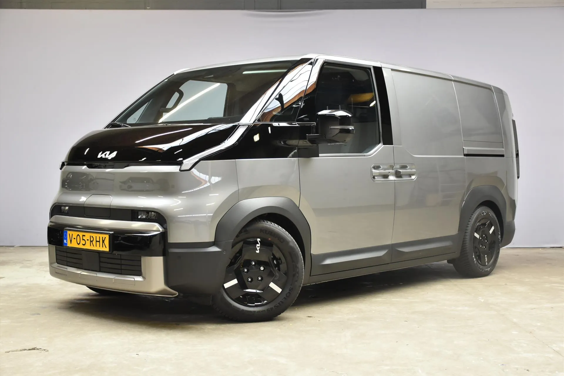 Kia PV5 financial lease – kenteken V-05-RHK