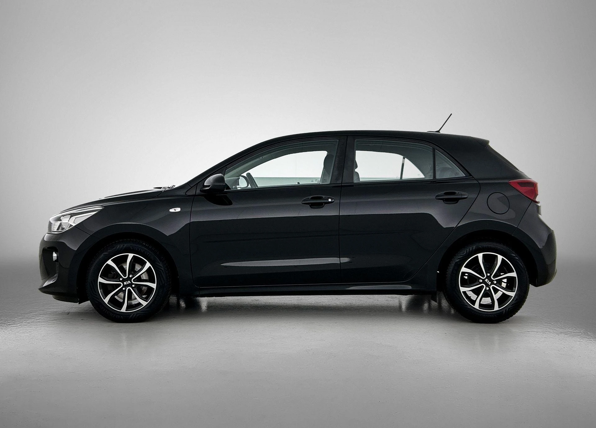 Kia Rio met kenteken 41100 – autofoto 4