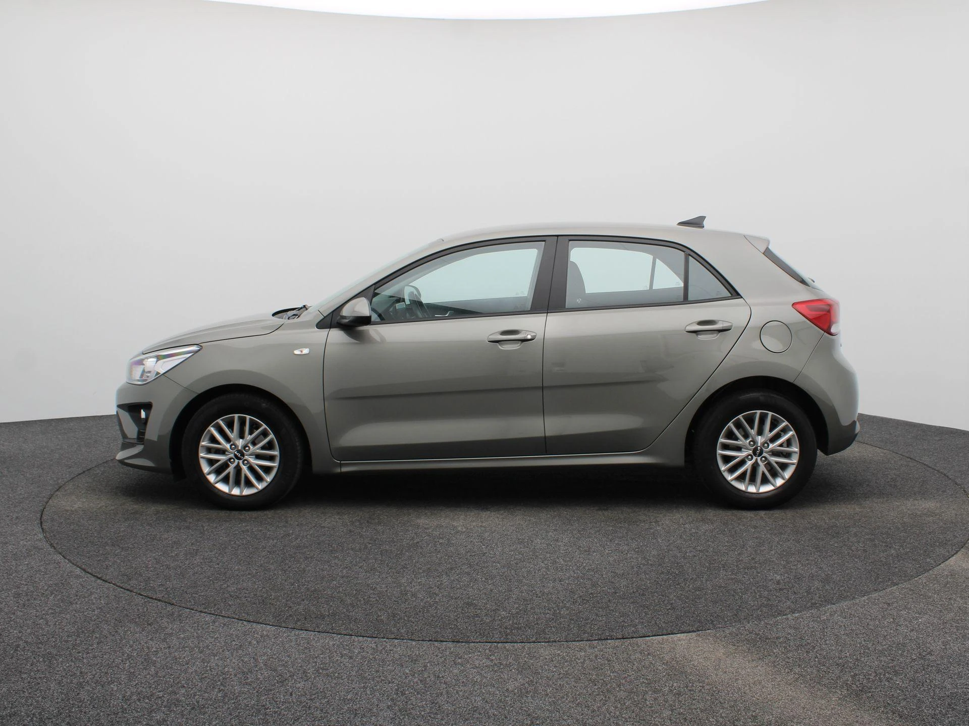 Kia Rio met kenteken P-839-VS – autofoto 5