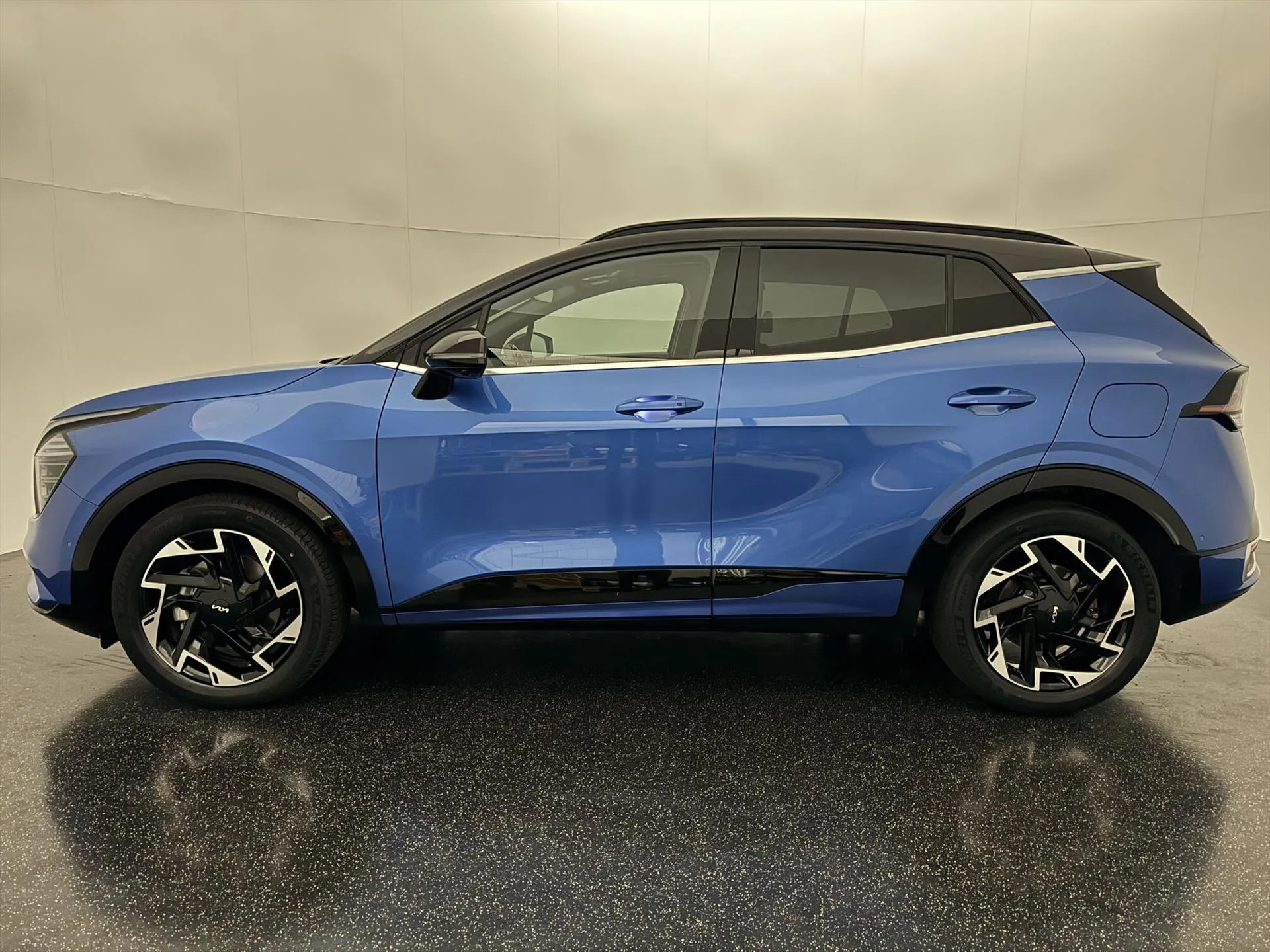 Kia Sportage met kenteken R-748-JN – autofoto 2
