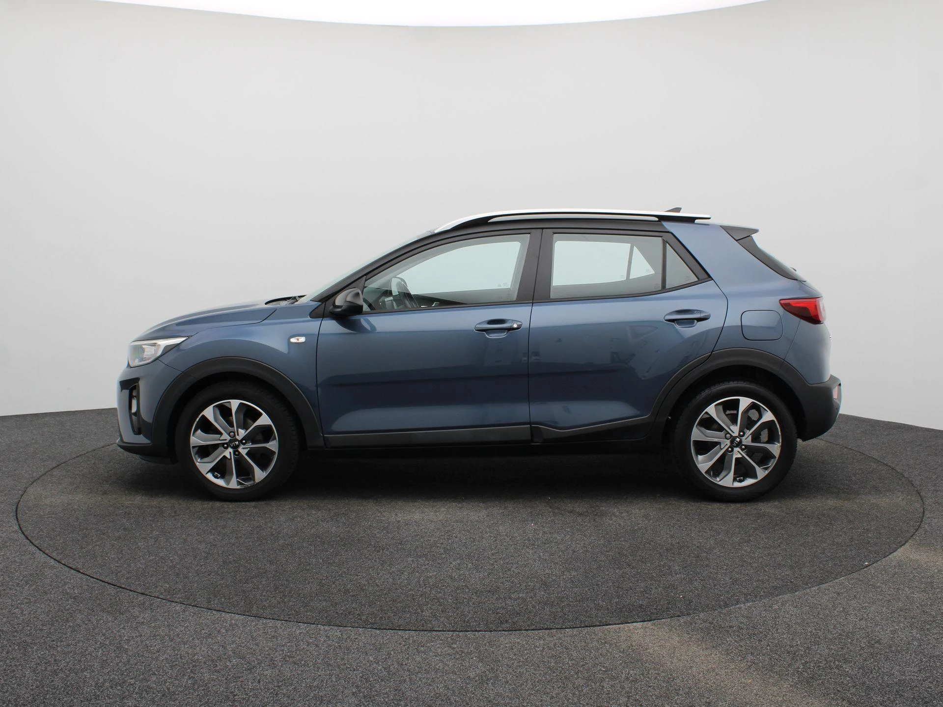 Kia Stonic met kenteken 59100 – autofoto 5