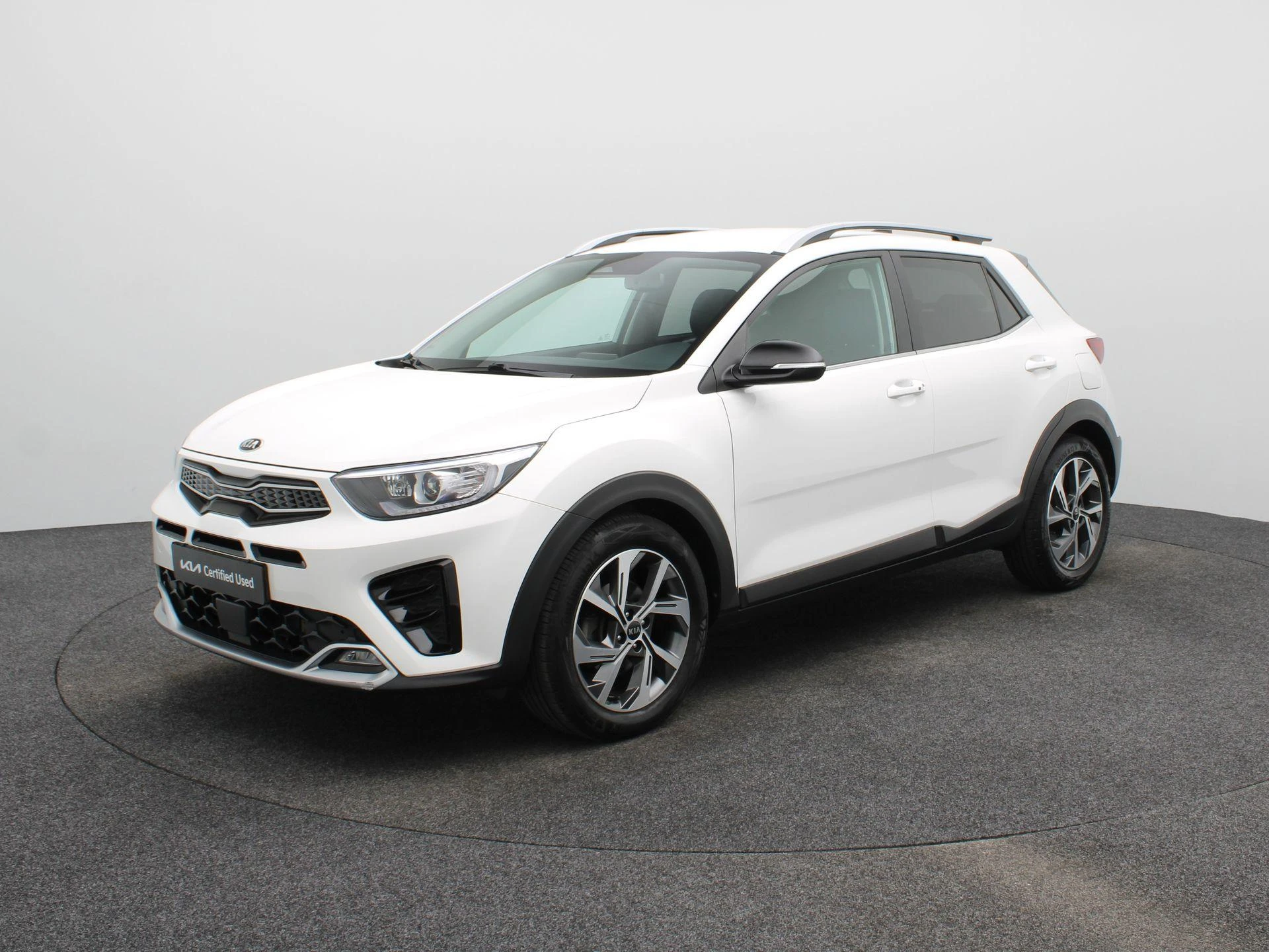 Kia Stonic met kenteken N-610-FV – autofoto 2