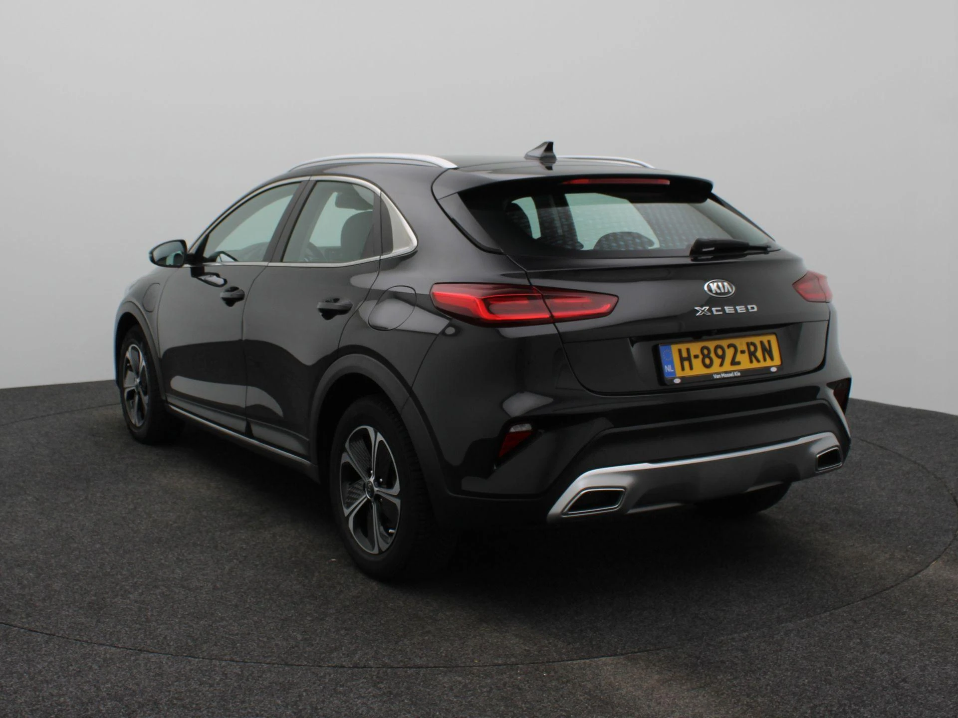 Kia Xceed met kenteken 40100 – autofoto 3