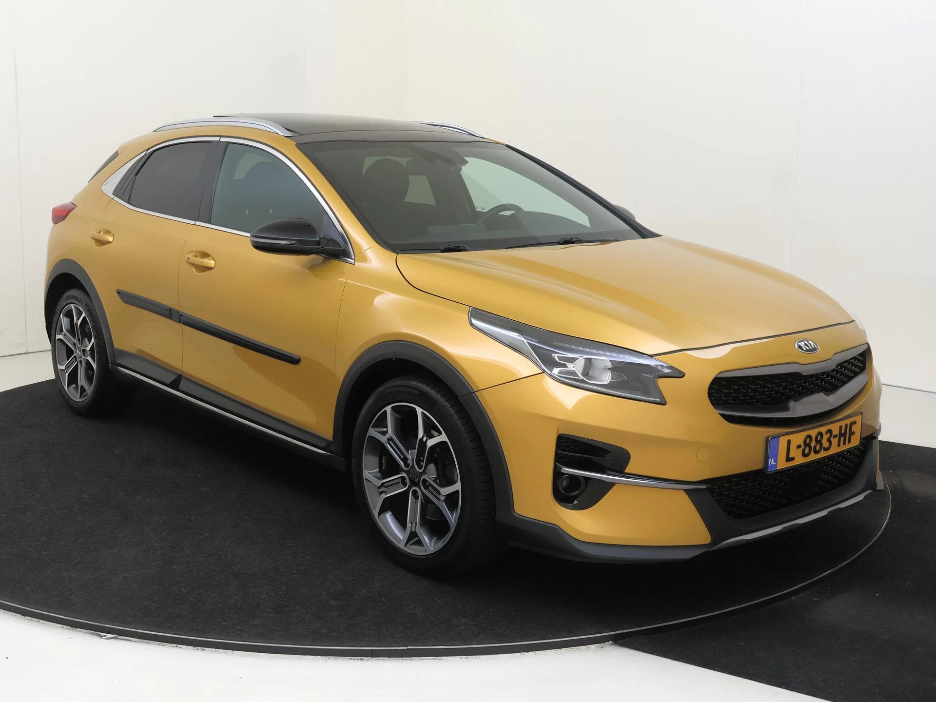 Kia Xceed met kenteken L-883-HF – autofoto 4