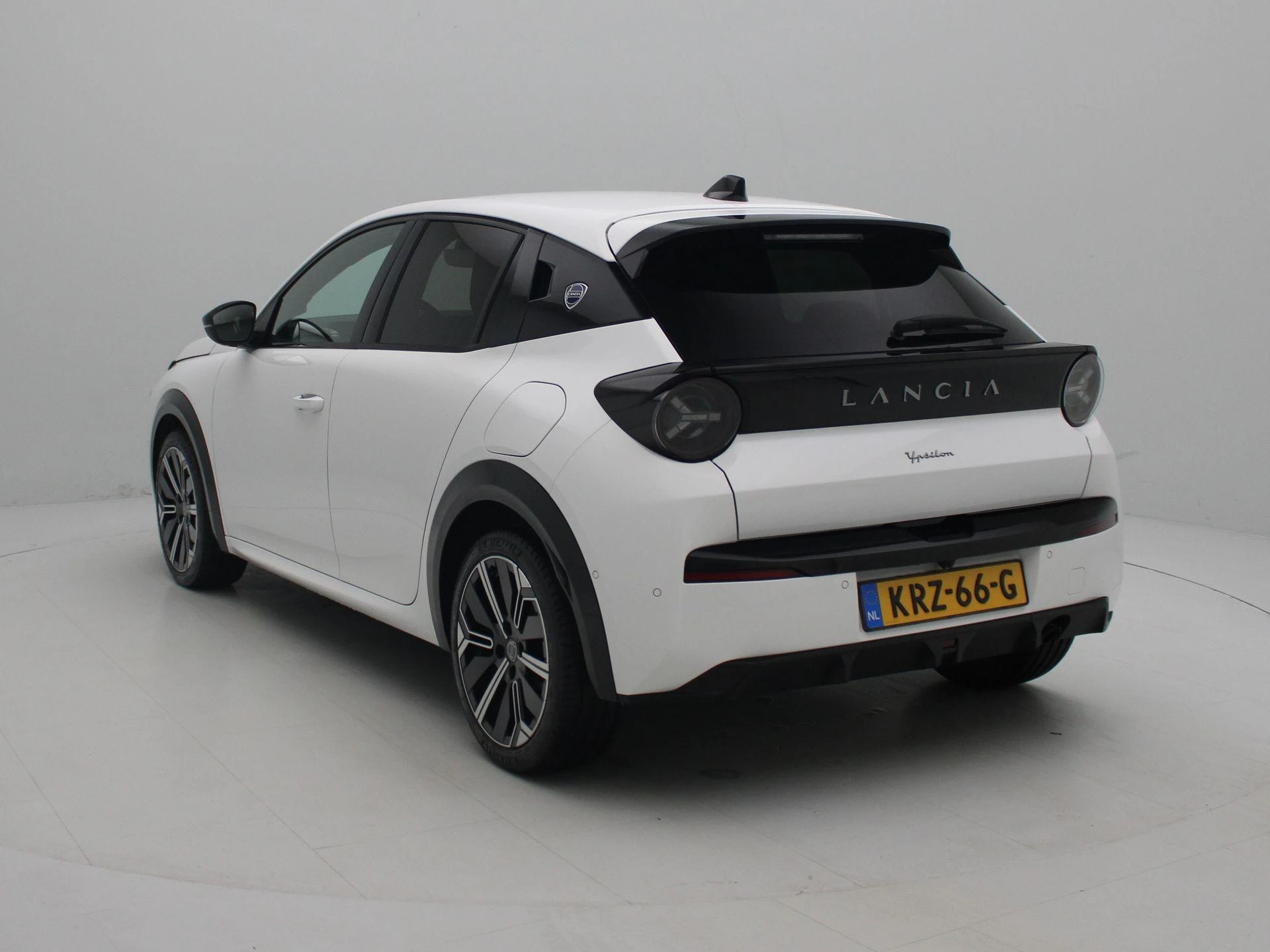 Lancia Ypsilon – autofoto 3