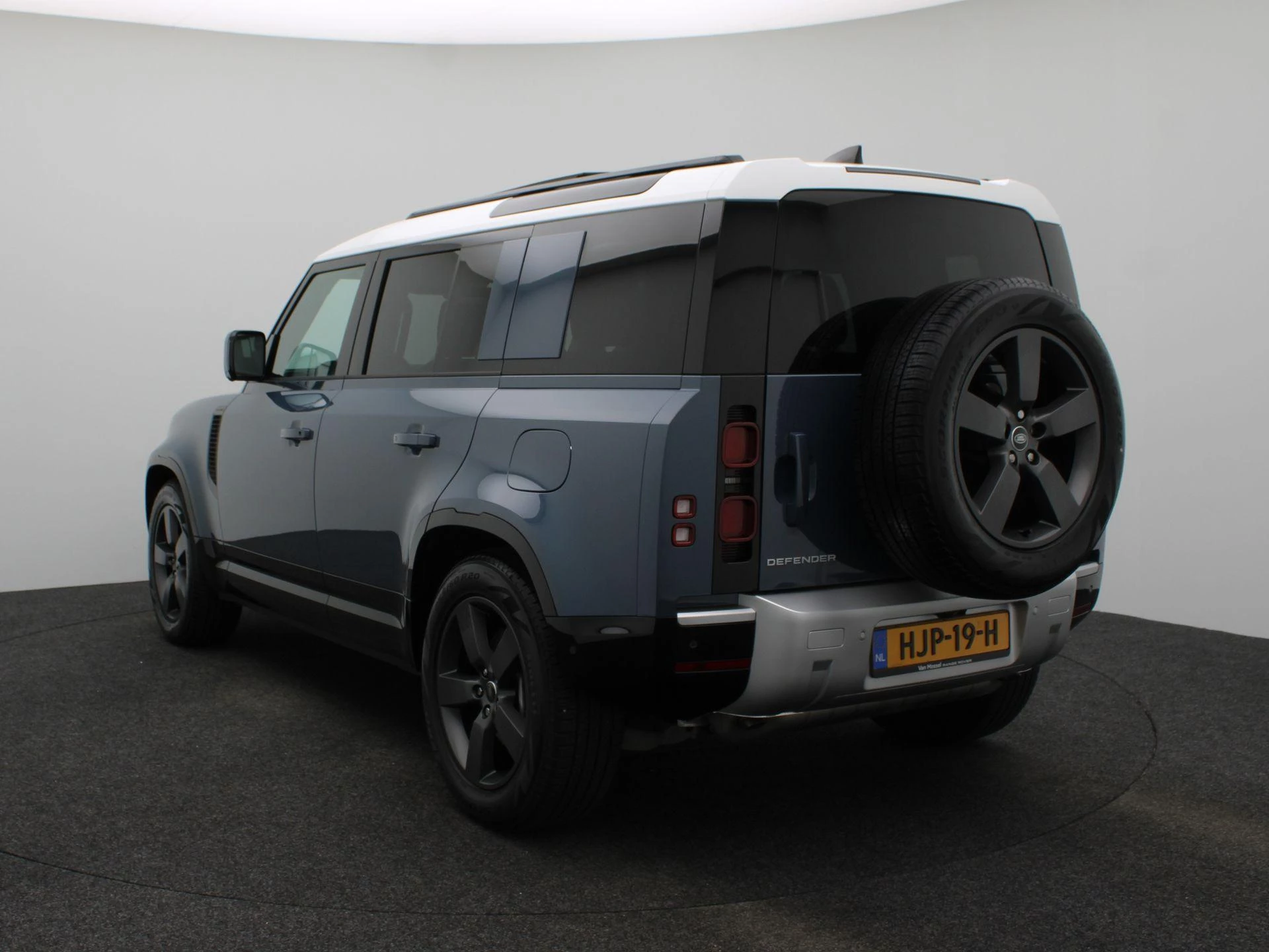 Land Rover RoverDefender met kenteken 50 – autofoto 3
