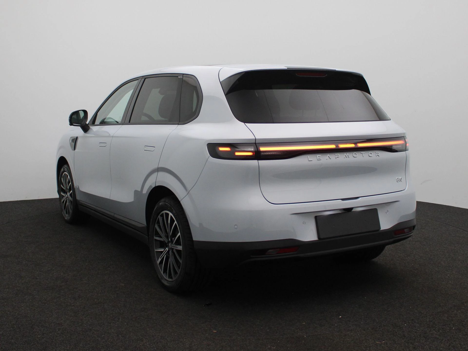 Leapmotor B10 – autofoto 3