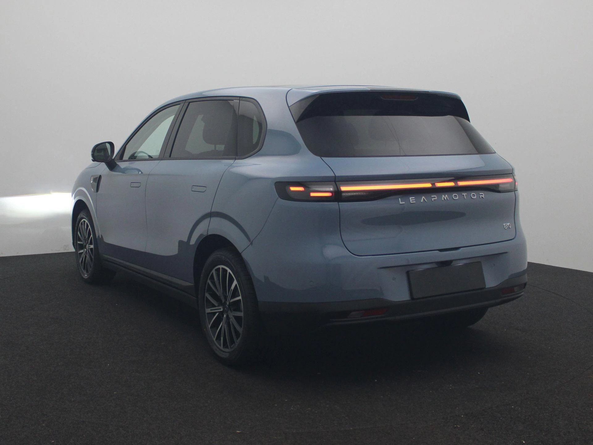 Leapmotor B10 – autofoto 4