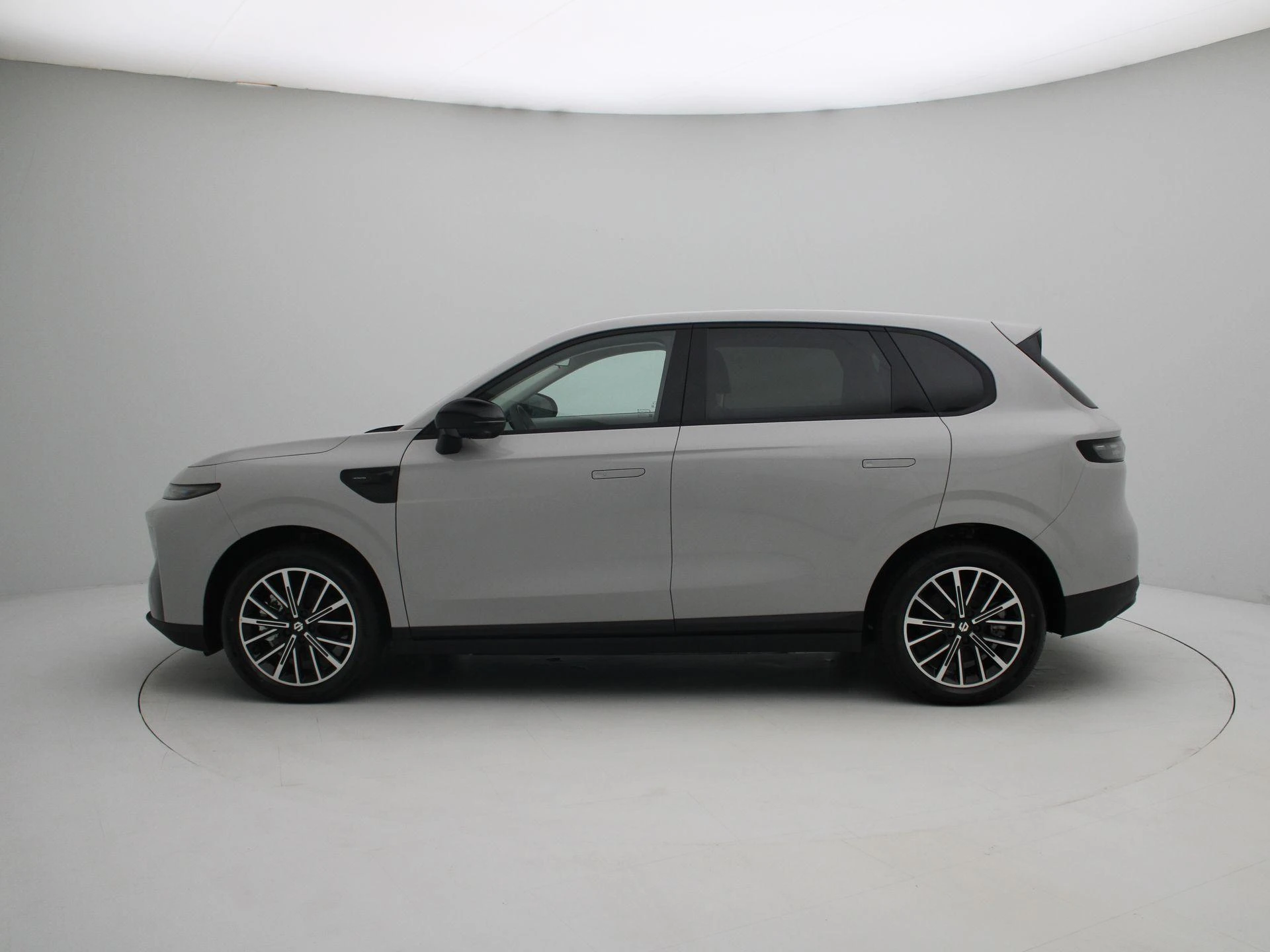 Leapmotor B10 – autofoto 5