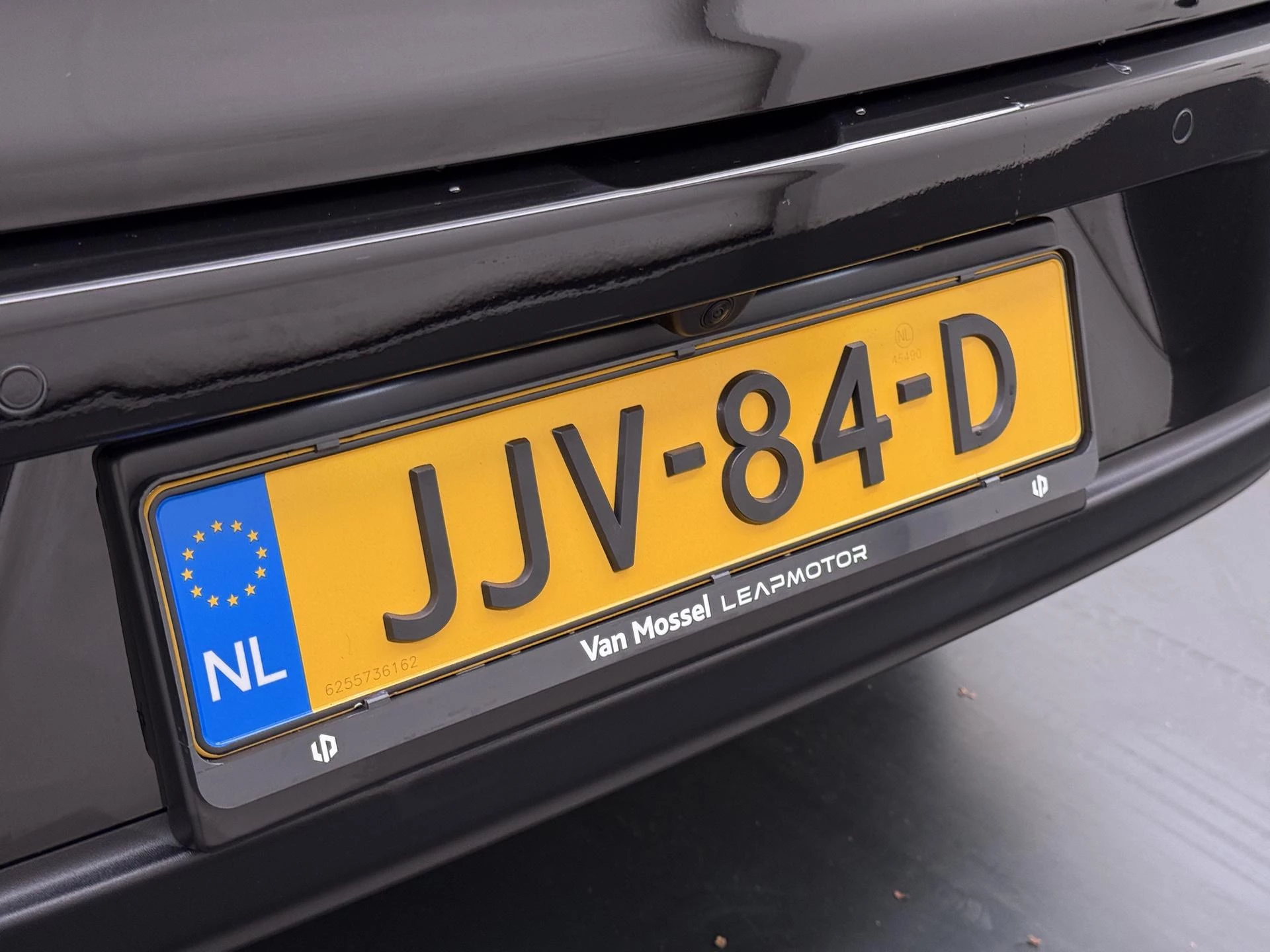 Leapmotor C10 met kenteken 145 – autofoto 5