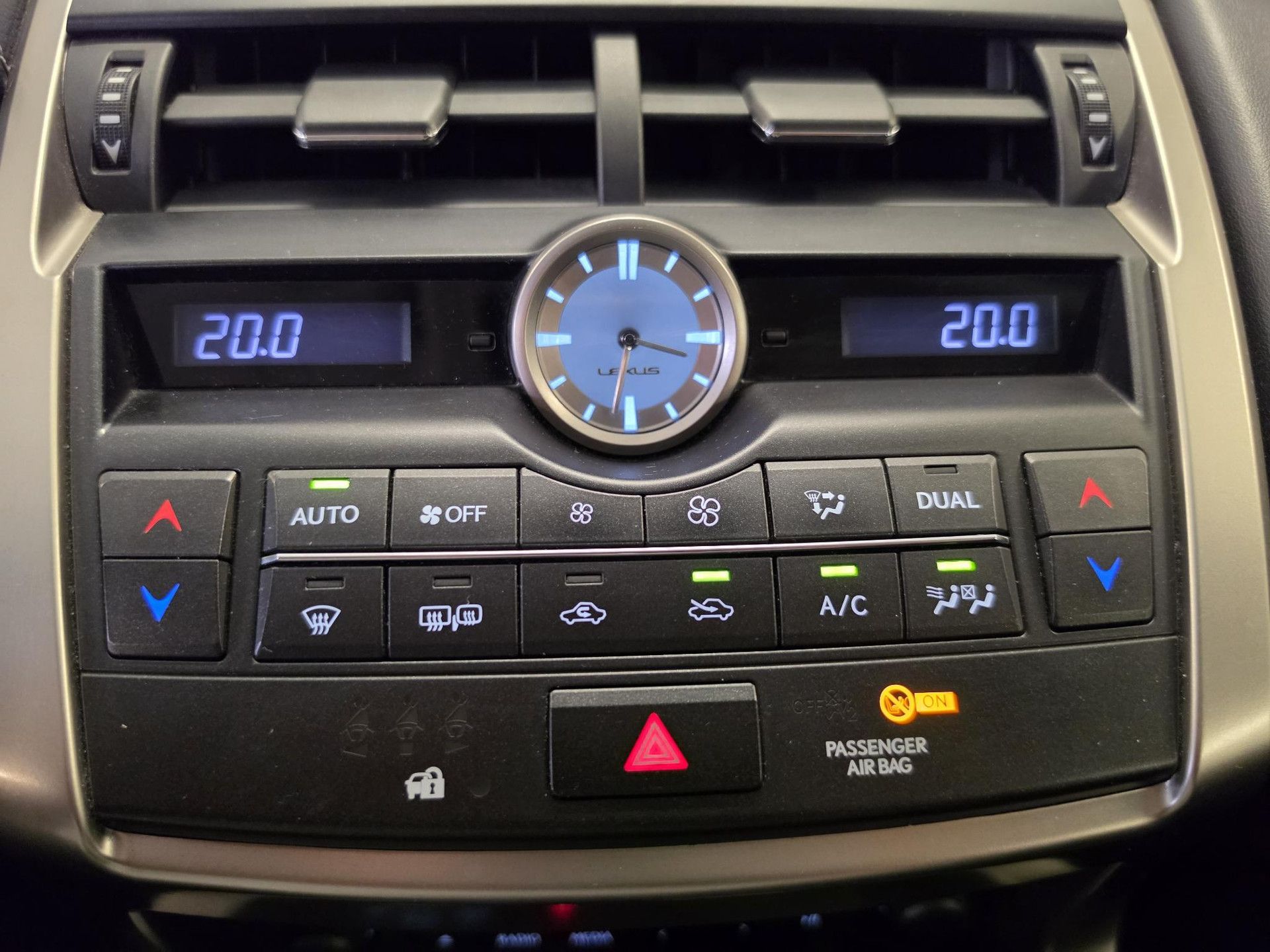 Lexus NX met kenteken KD-612-N – autofoto 2