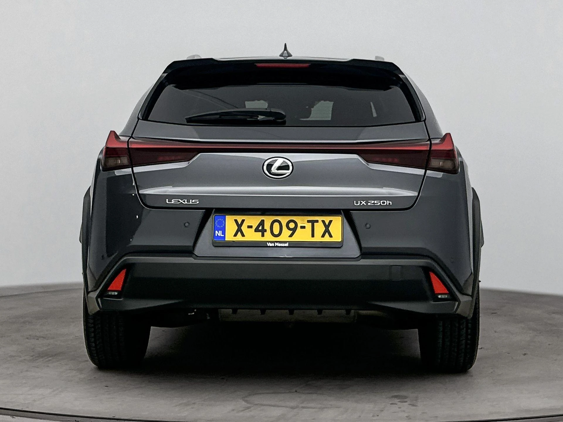 Lexus UX – autofoto 5