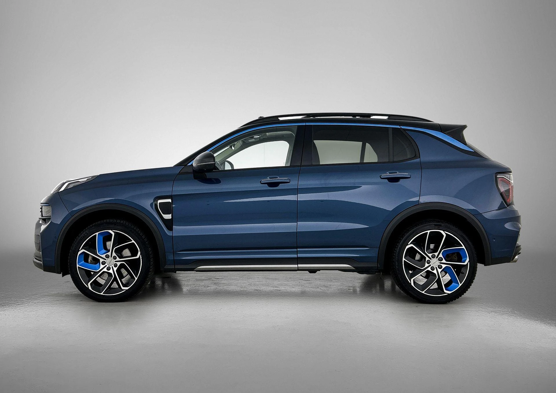Lynk & Co &Co met kenteken GSZ-36-P – autofoto 4