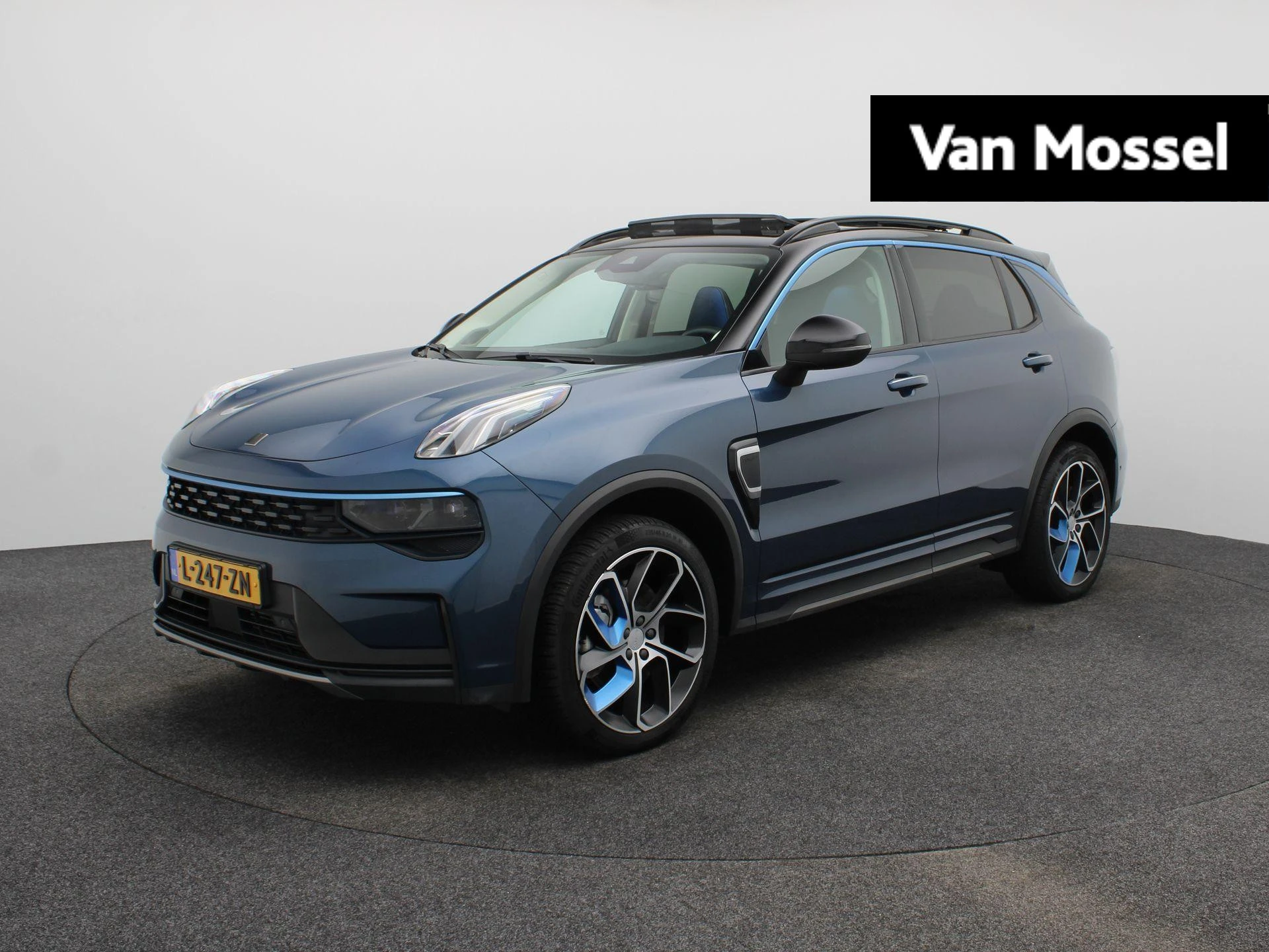 Lynk & Co &Co met kenteken L-247-ZN – autofoto 2
