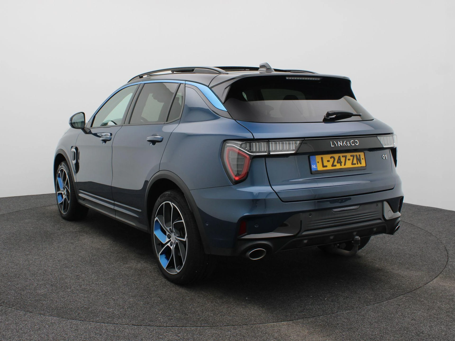 Lynk & Co &Co met kenteken L-247-ZN – autofoto 4