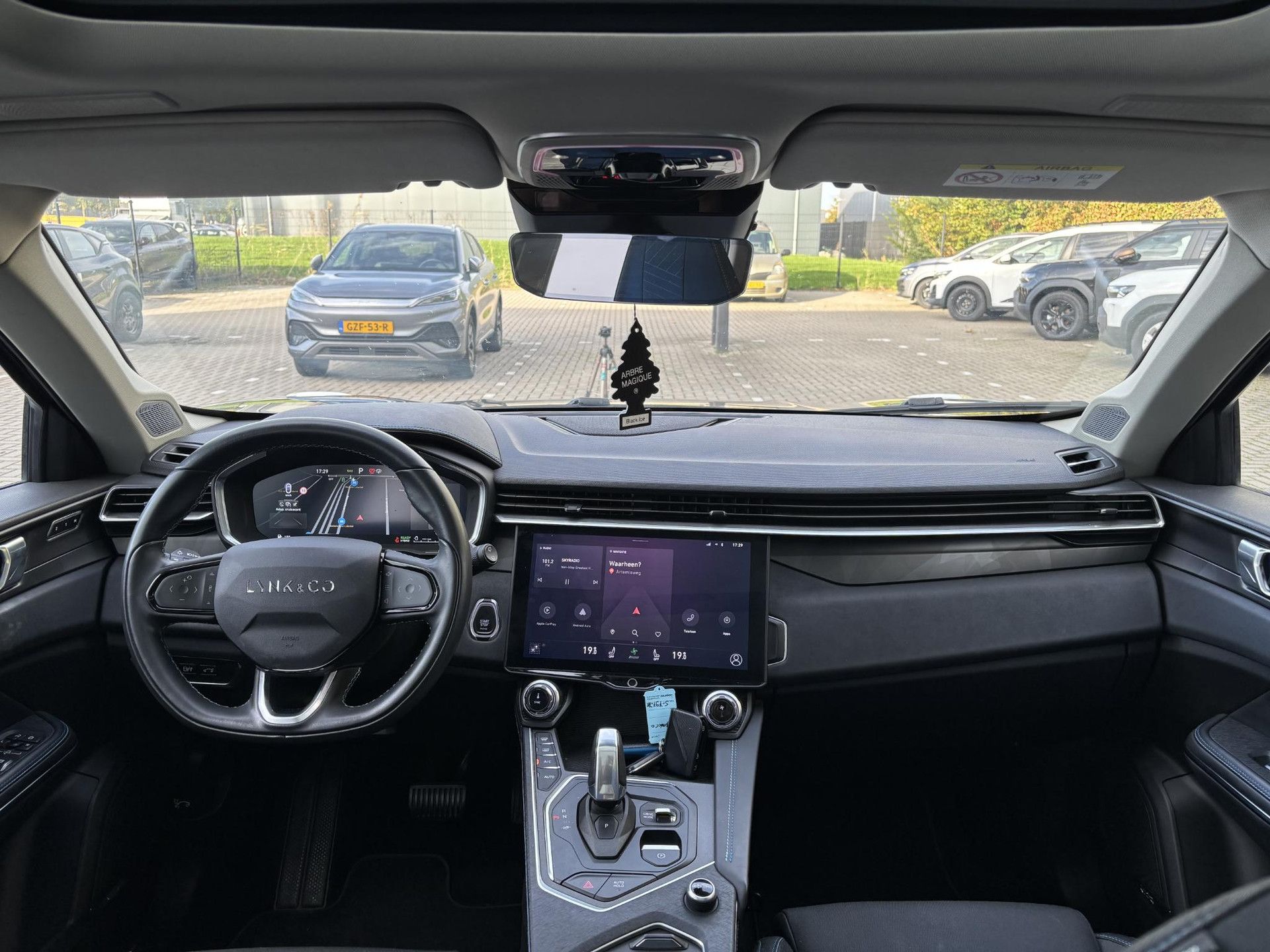 Lynk & Co &Co01 met kenteken S-797-TR – autofoto 3