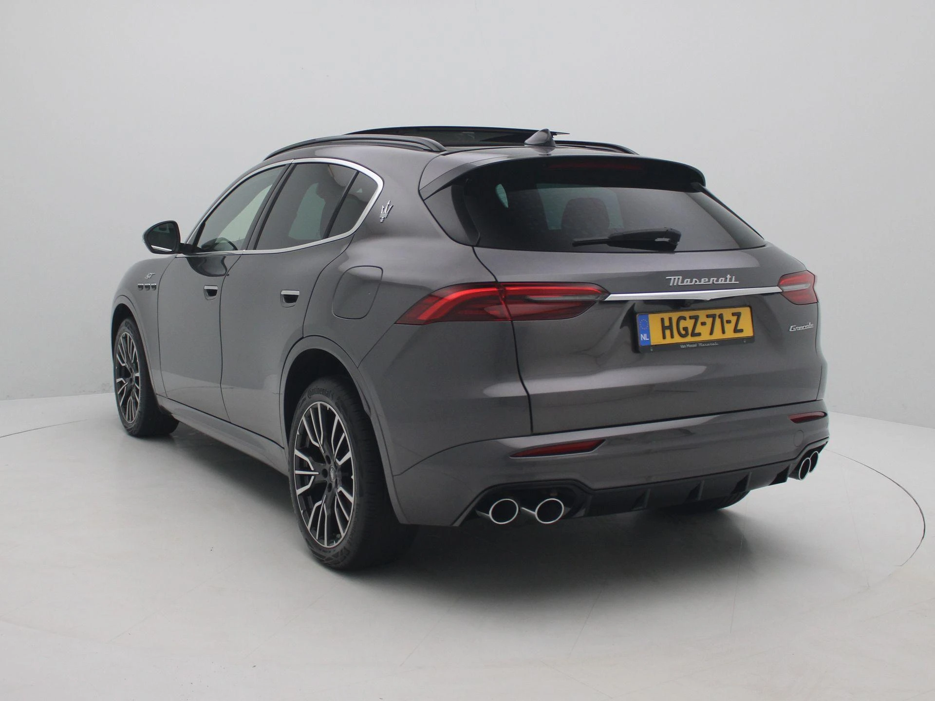Maserati Grecale met kenteken HGZ-71-Z – autofoto 3