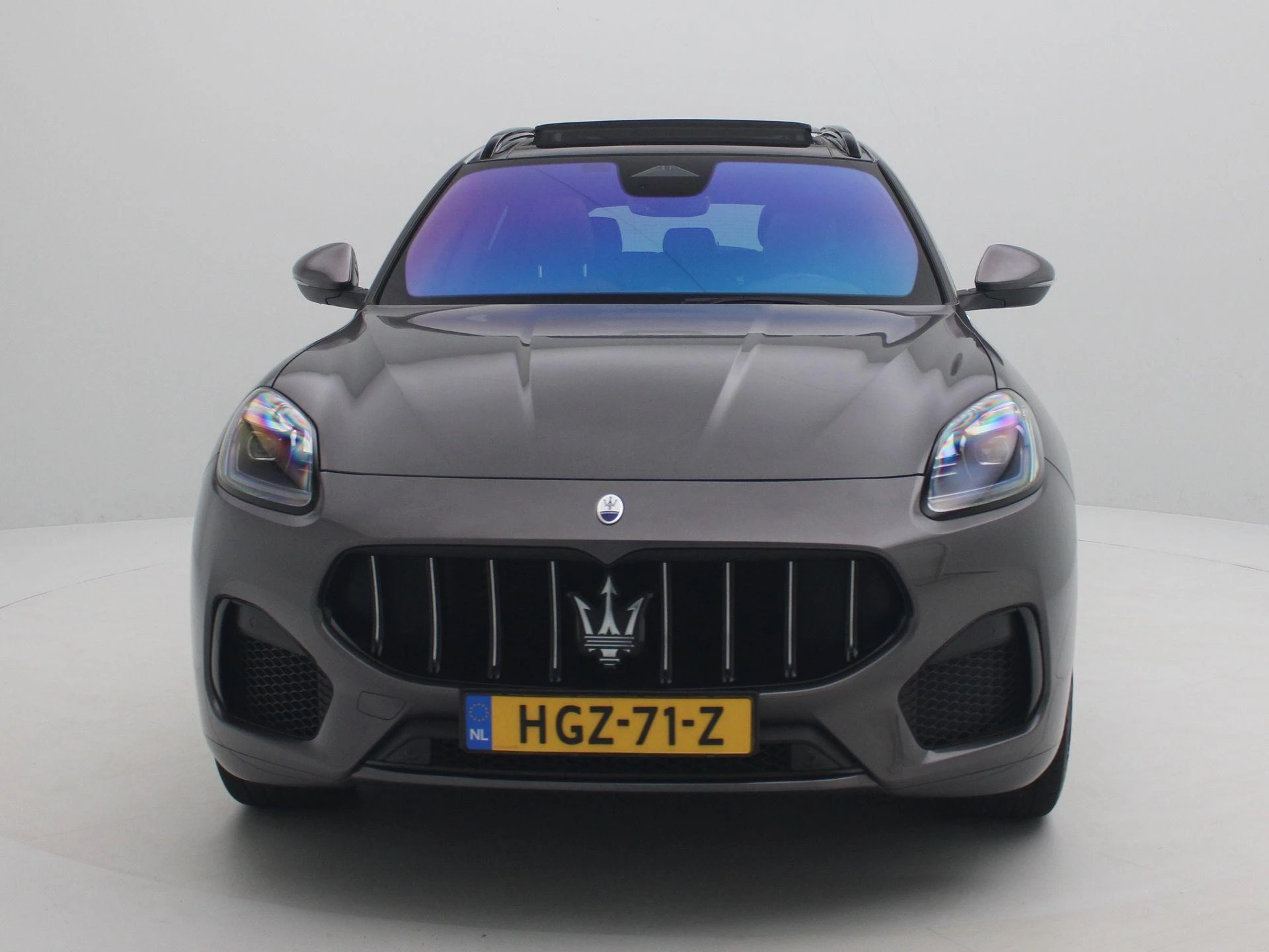 Maserati Grecale met kenteken HGZ-71-Z – autofoto 4