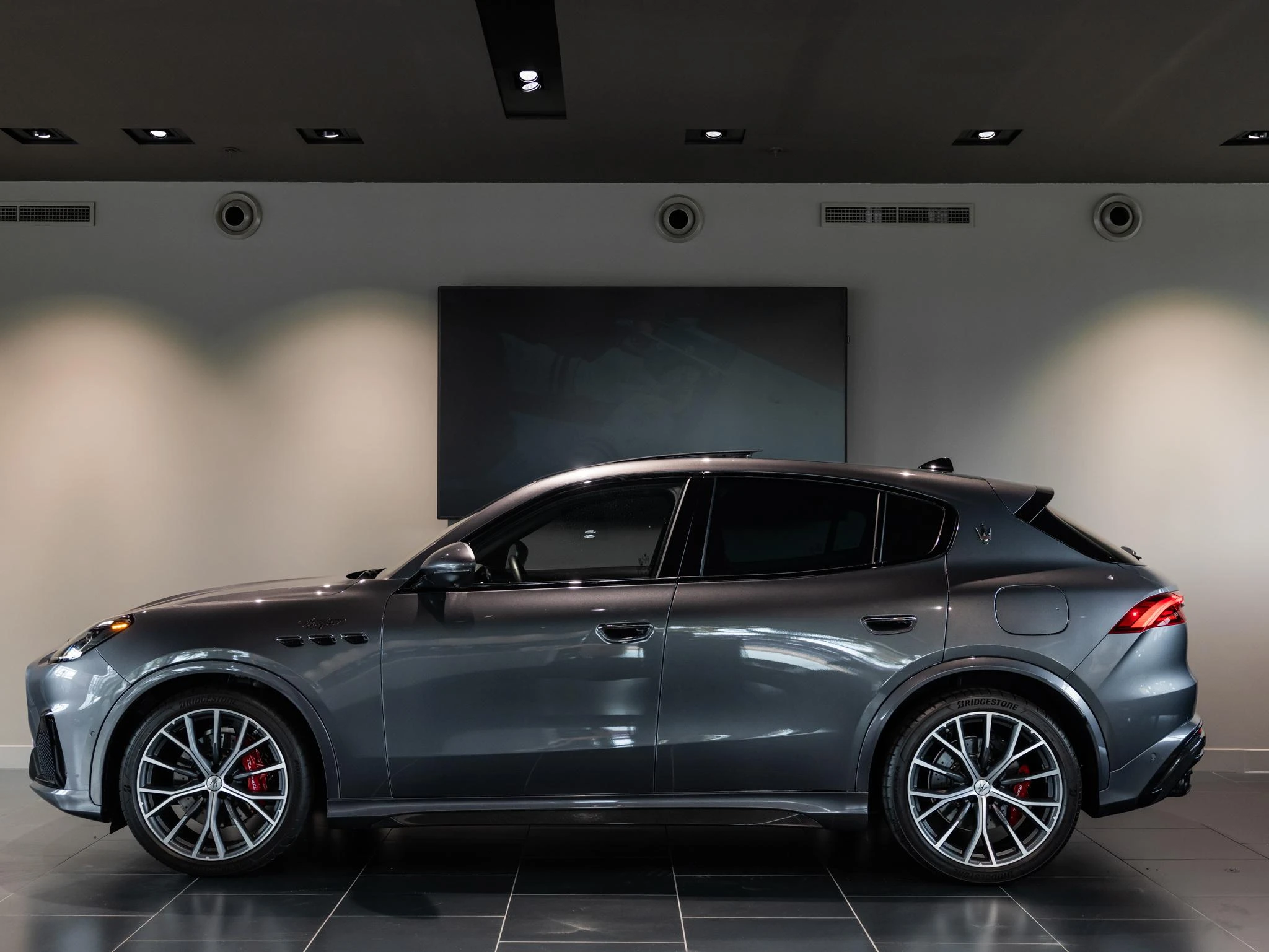 Maserati Grecale met kenteken KHN-07-L – autofoto 5