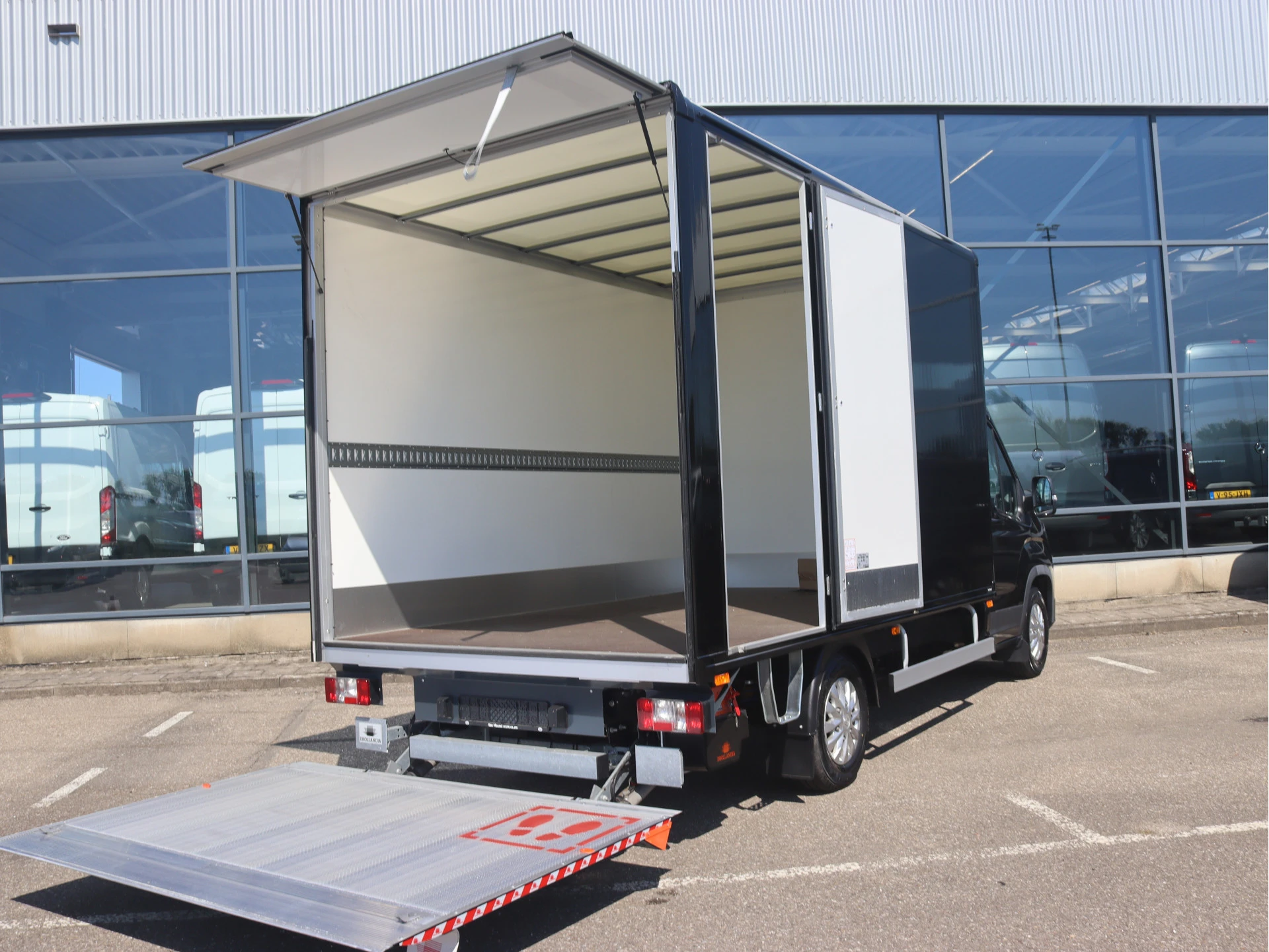 Maxus eDeliver9 – autofoto 5