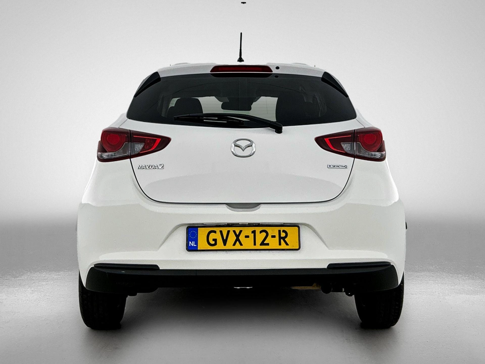 Mazda 2 met kenteken GVX-12-R – autofoto 5
