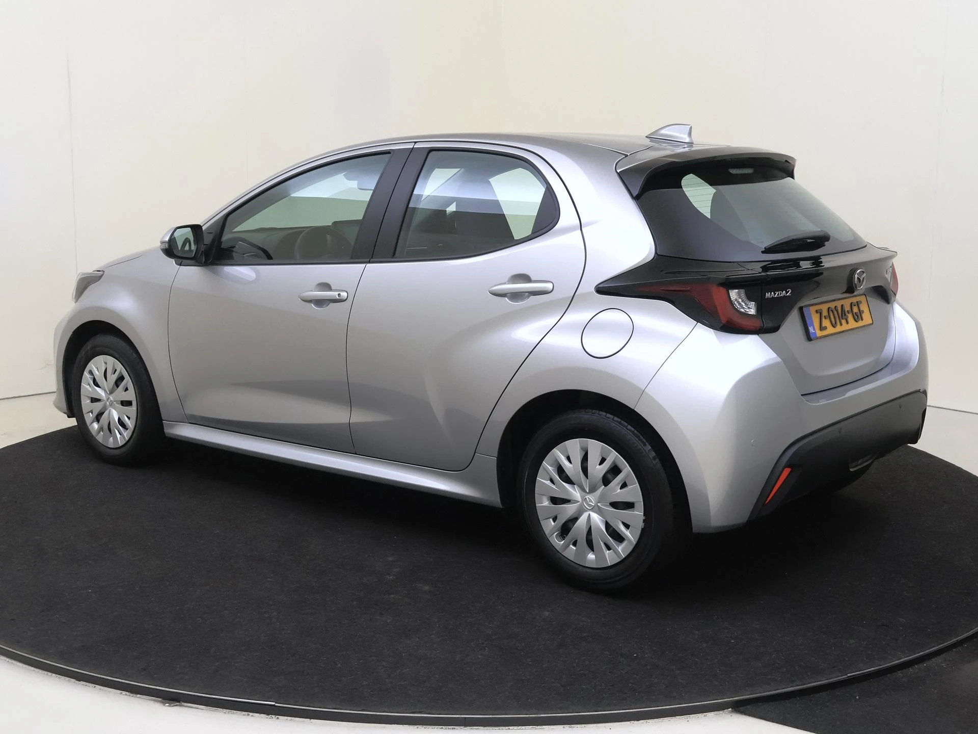 Mazda 2Hybrid – autofoto 4