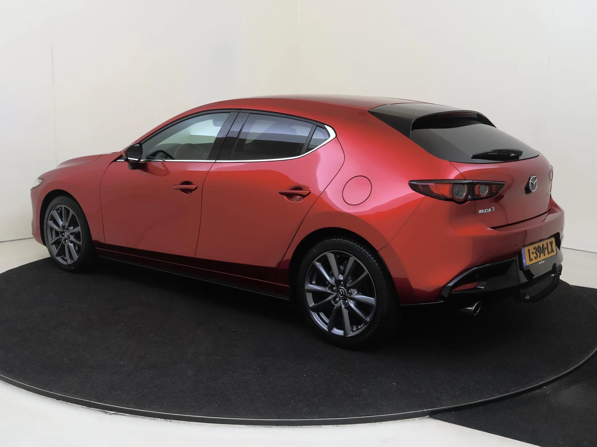 Mazda 3 met kenteken L-394-LX – autofoto 4