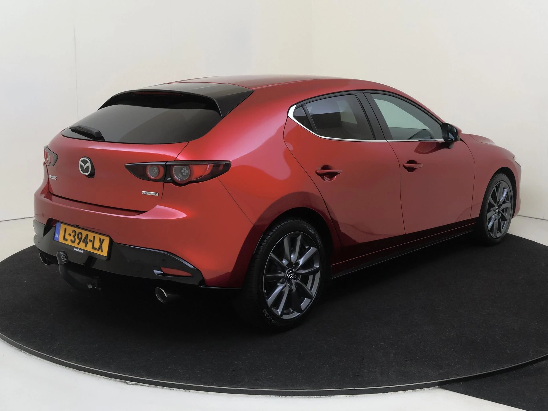 Mazda 3 met kenteken L-394-LX – autofoto 5