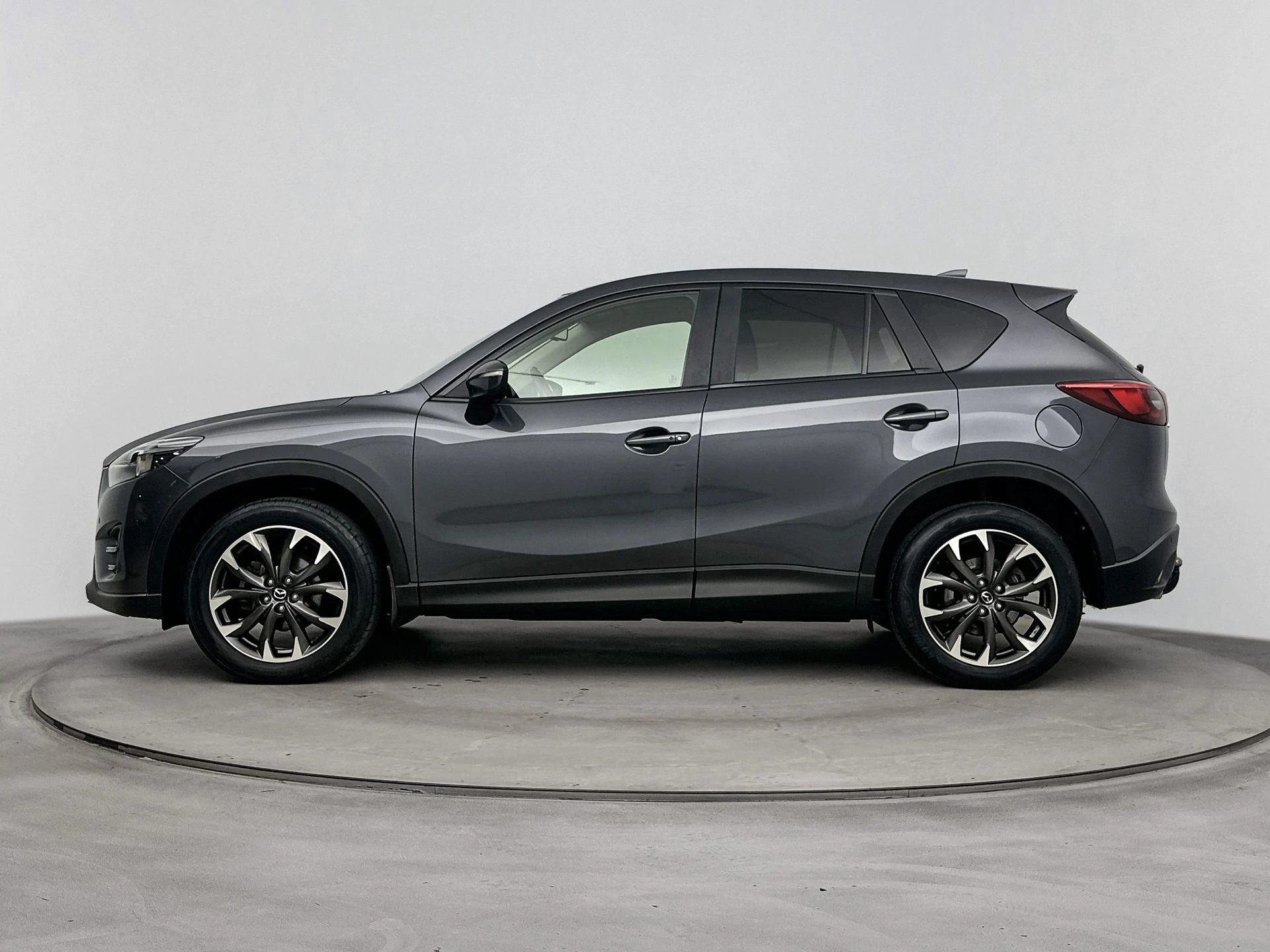 Mazda CX-5 met kenteken 60100 – autofoto 4
