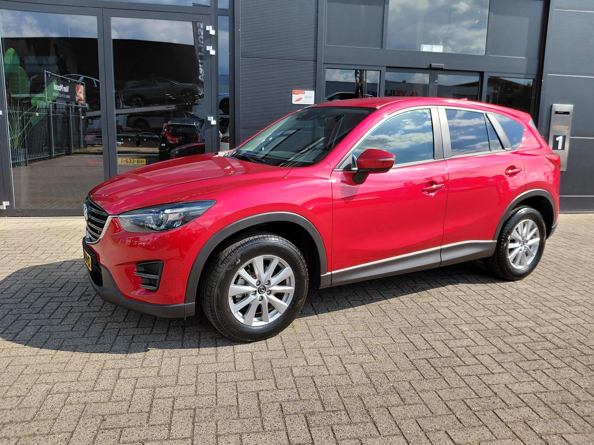 Mazda CX-5 met kenteken 63100 – autofoto 4
