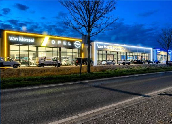 Renault Captur met kenteken 75100 – autofoto 5