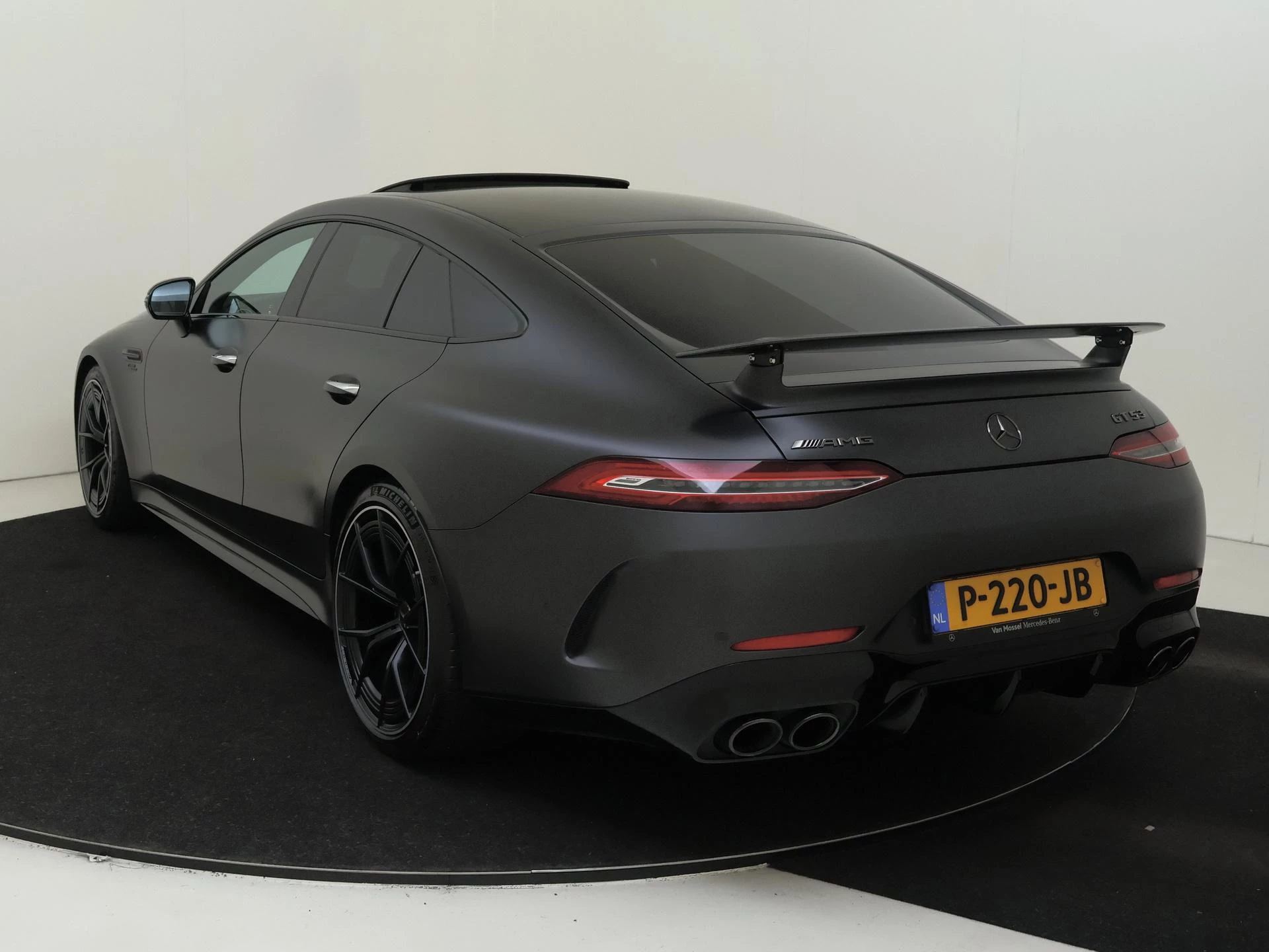 Mercedes-AMG GT met kenteken P-220-JB – autofoto 5