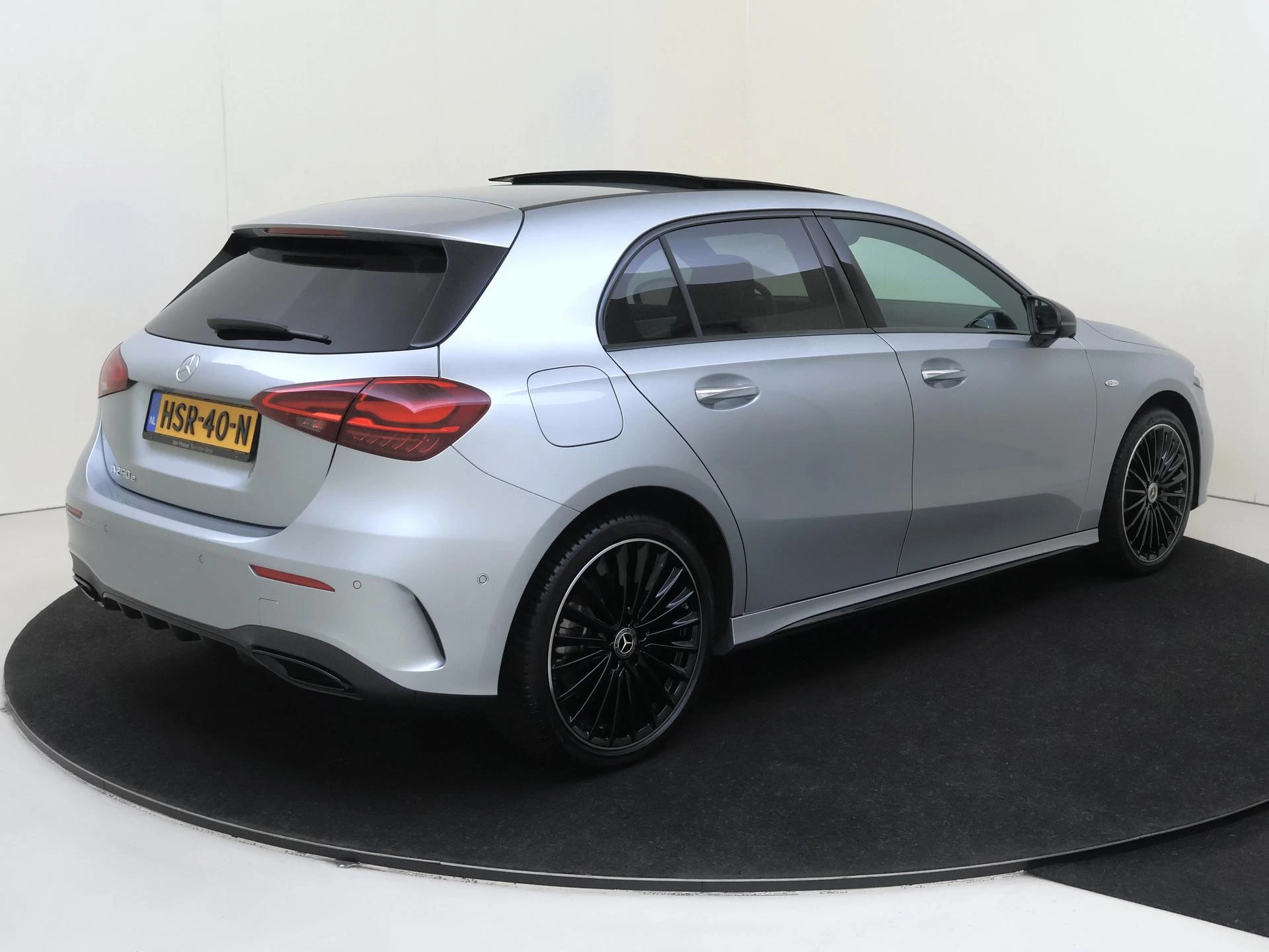 Mercedes-Benz A-Klasse met kenteken 09100 – autofoto 5