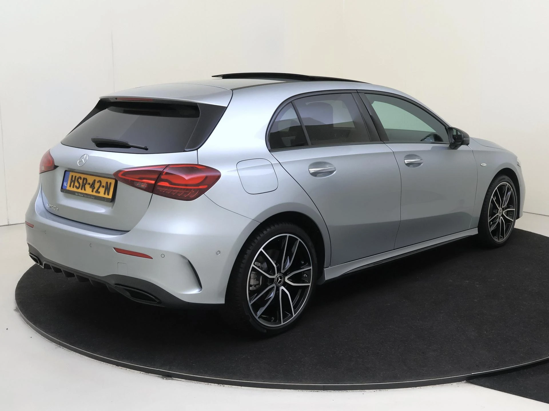 Mercedes-Benz A-Klasse met kenteken 09100 – autofoto 5
