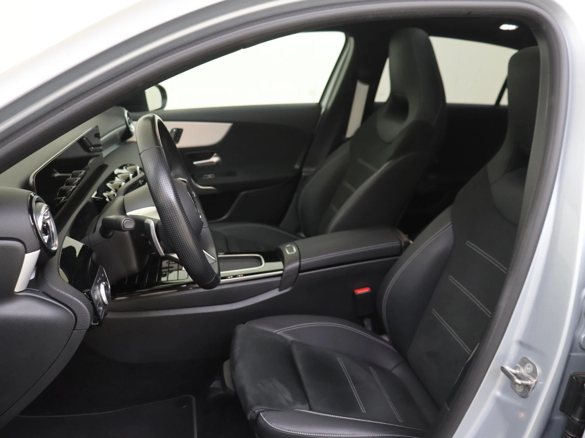 Mercedes-Benz A-Klasse met kenteken 09100 – autofoto 5