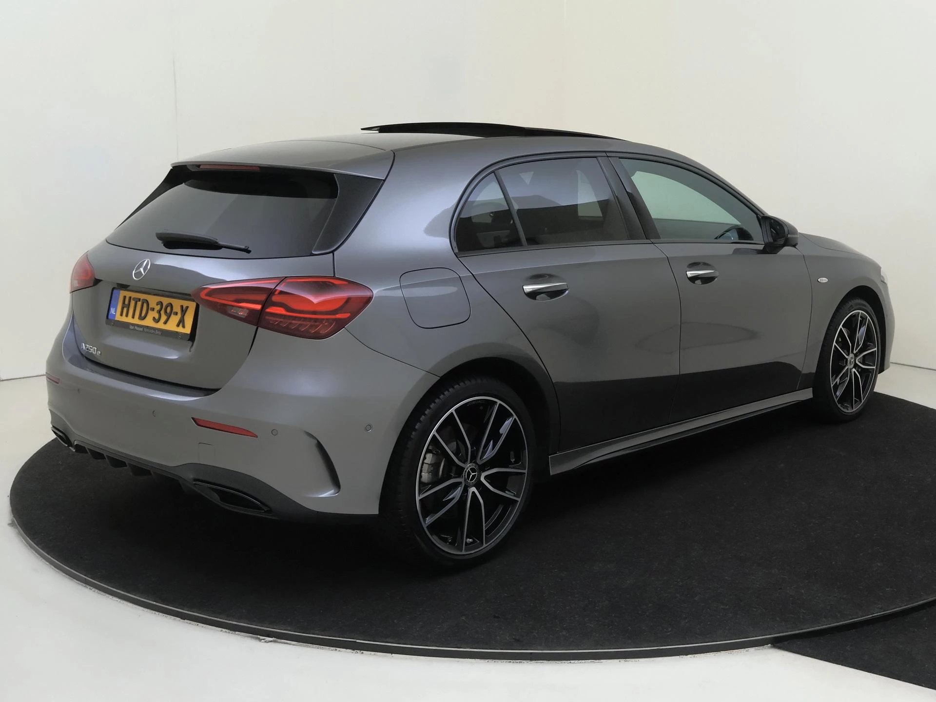 Mercedes-Benz A-Klasse met kenteken 09100 – autofoto 5