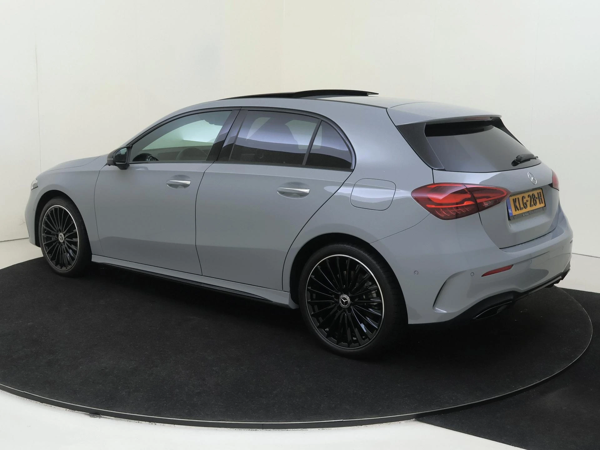Mercedes-Benz A-Klasse met kenteken 28100 – autofoto 4