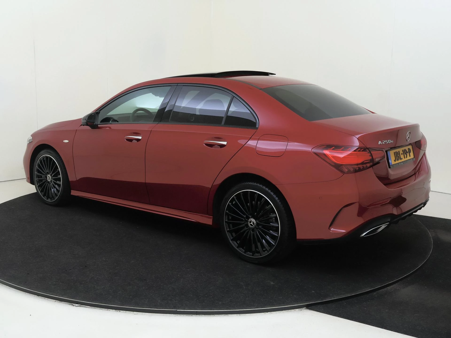 Mercedes-Benz A-Klasse met kenteken 87 – autofoto 4