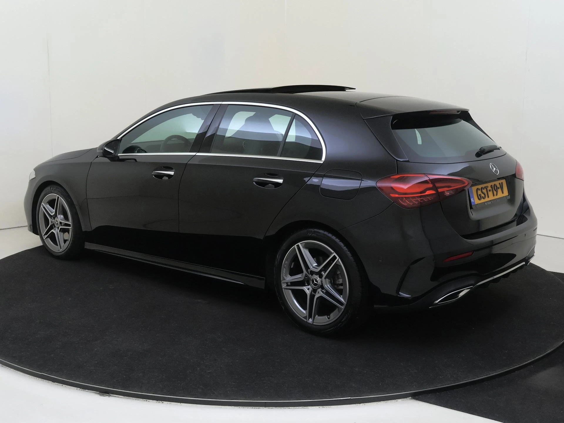 Mercedes-Benz A-Klasse met kenteken GST-19-V – autofoto 4