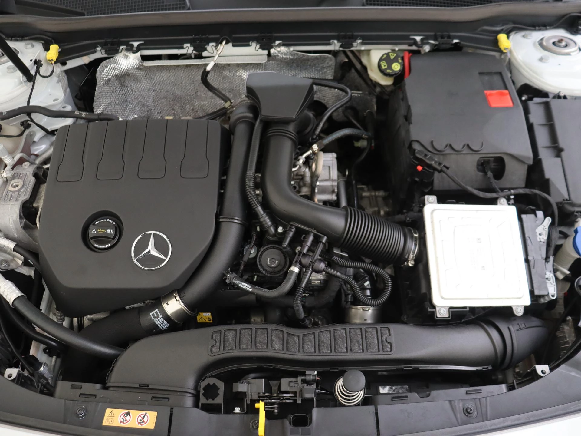 Mercedes-Benz A-Klasse met kenteken H-200-HV – autofoto 4