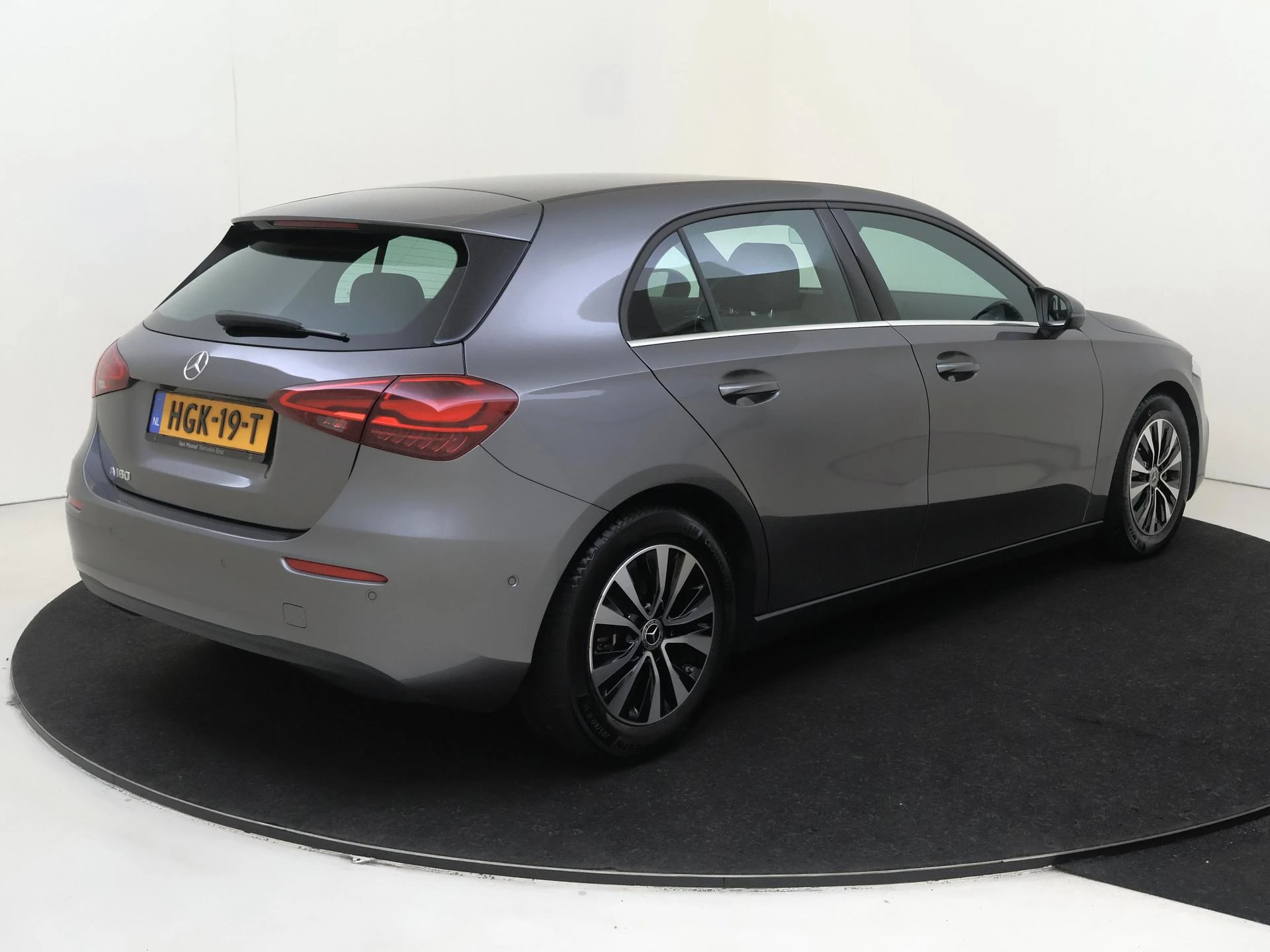 Mercedes-Benz A-Klasse met kenteken HGK-19-T – autofoto 5