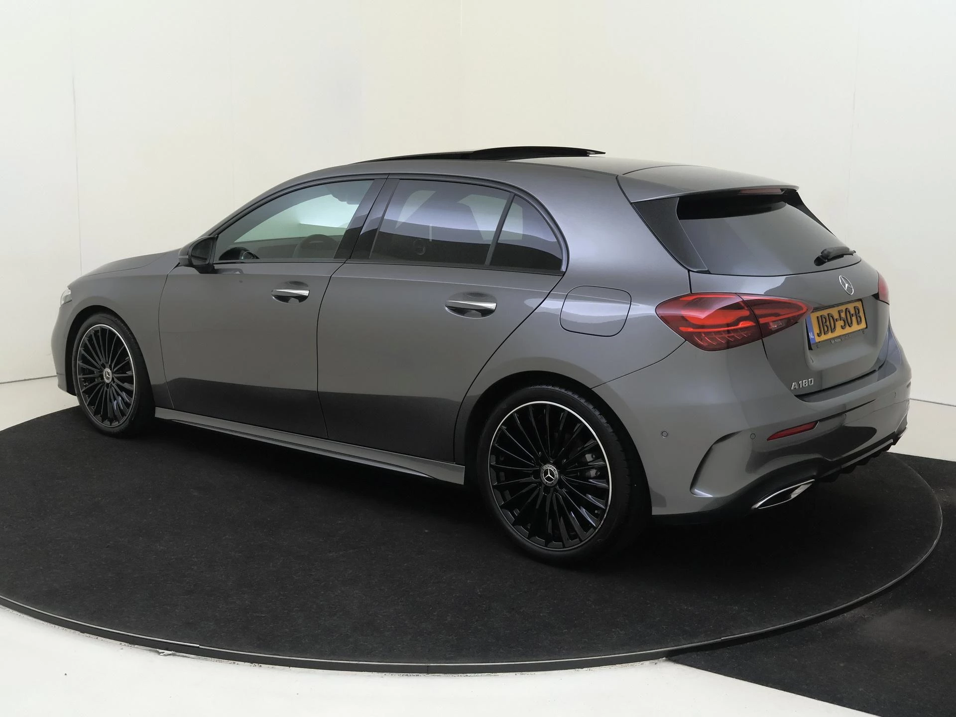Mercedes-Benz A-Klasse met kenteken JBD-50-B – autofoto 4