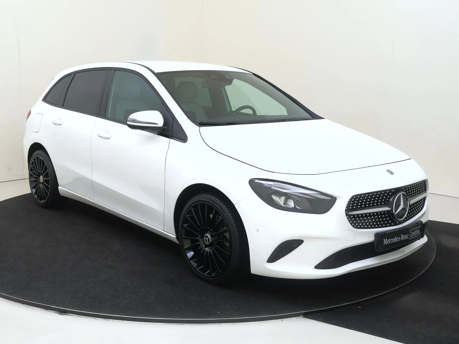 Mercedes-Benz B-Klasse met kenteken 12100 – autofoto 3