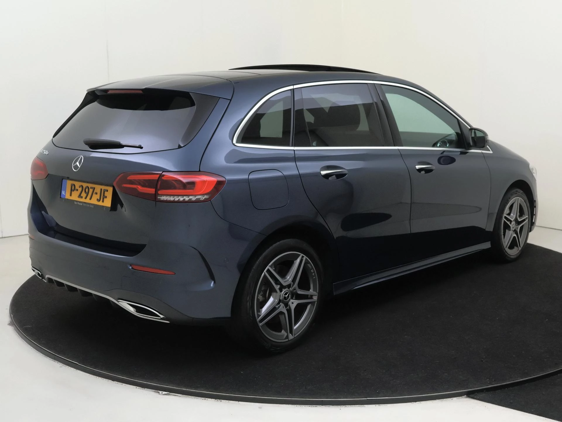 Mercedes-Benz B-Klasse met kenteken 12100 – autofoto 5