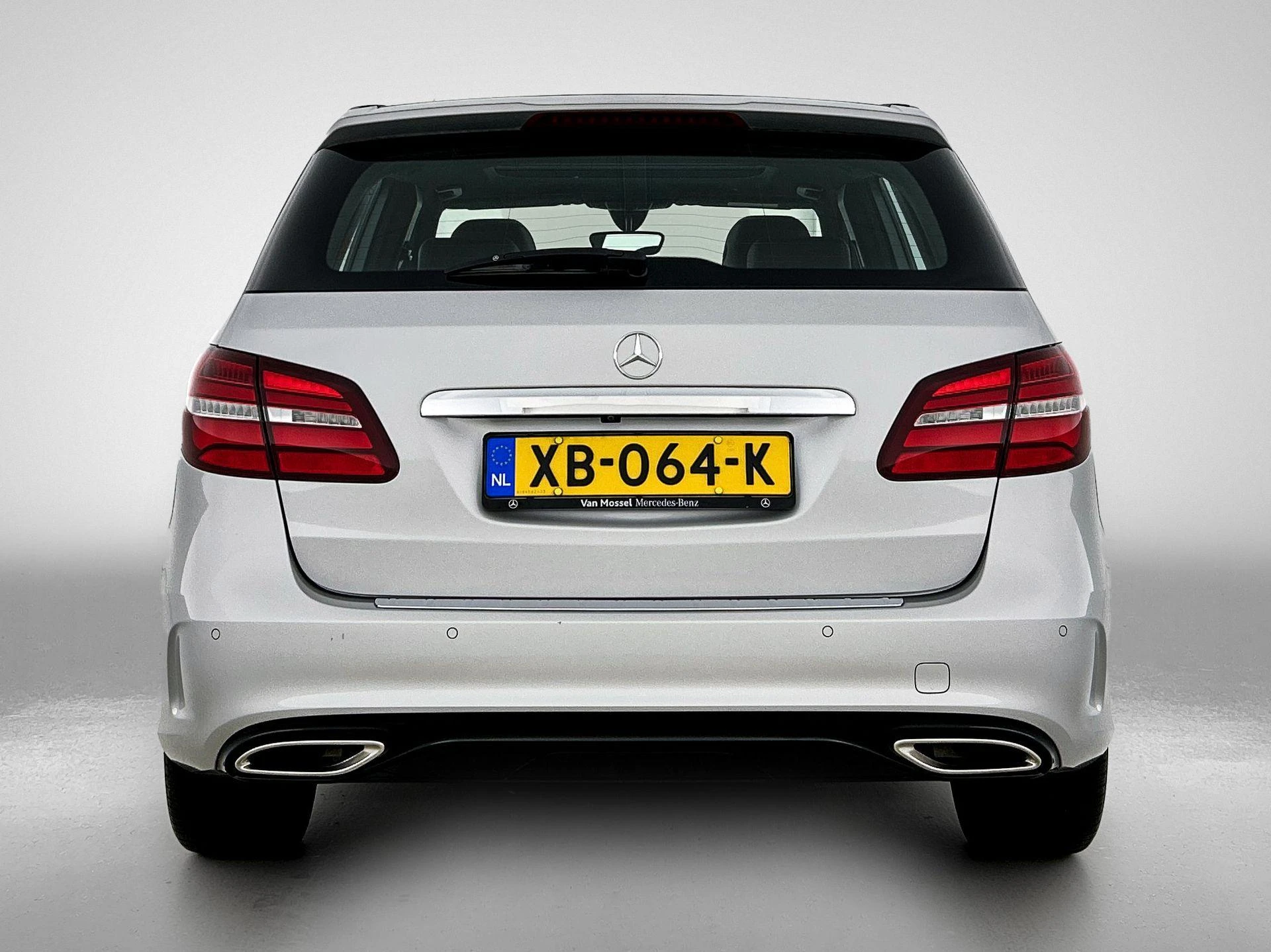 Mercedes-Benz B-Klasse met kenteken 56100 – autofoto 5