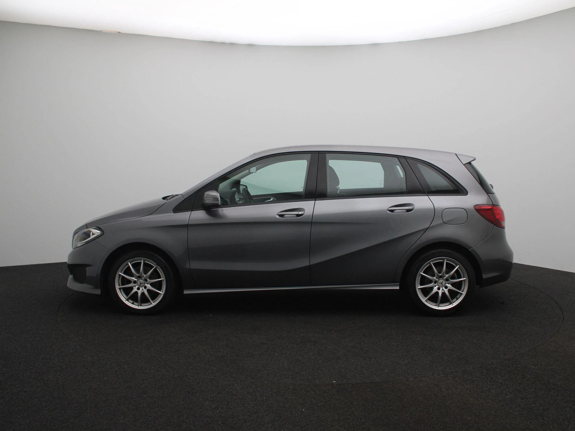Mercedes-Benz B-Klasse met kenteken 57100 – autofoto 5