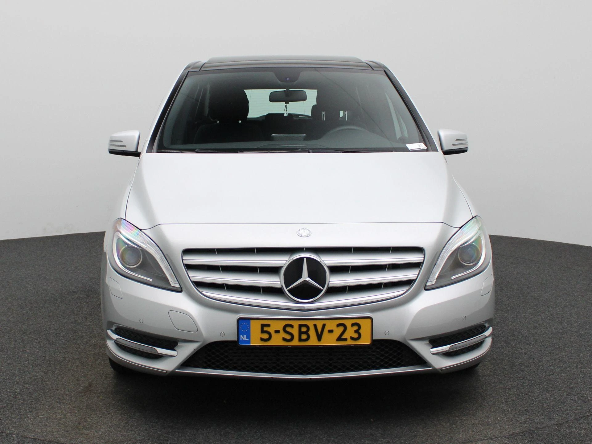 Mercedes-Benz B-Klasse met kenteken 59100 – autofoto 4